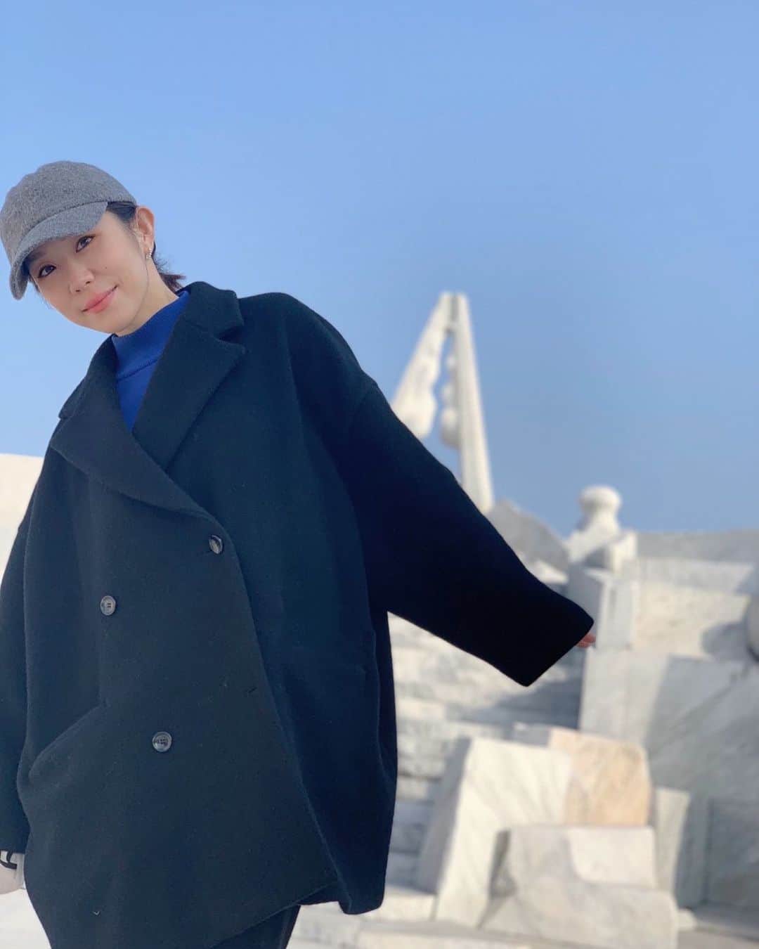 のインスタグラム：「✴︎ 喪中のため新年の投稿を控えておりまして  2023年初投稿✨  今年もよろしくお願いします💕 良い年になりますように。  皆様からいただいた年賀状、お手紙、嬉しく拝読しました。ありがとう❤️ とても嬉しいです！  #笠松はる #2023年」