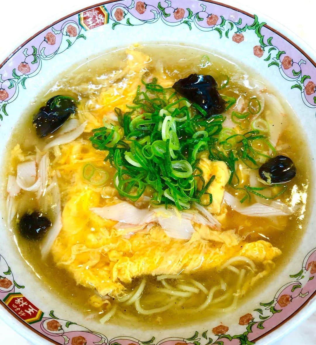 河内孝博のインスタグラム：「【麺麺活動】ふわっふわの玉子と餡に包まれている麺が幸せそうですぅ〜♫」