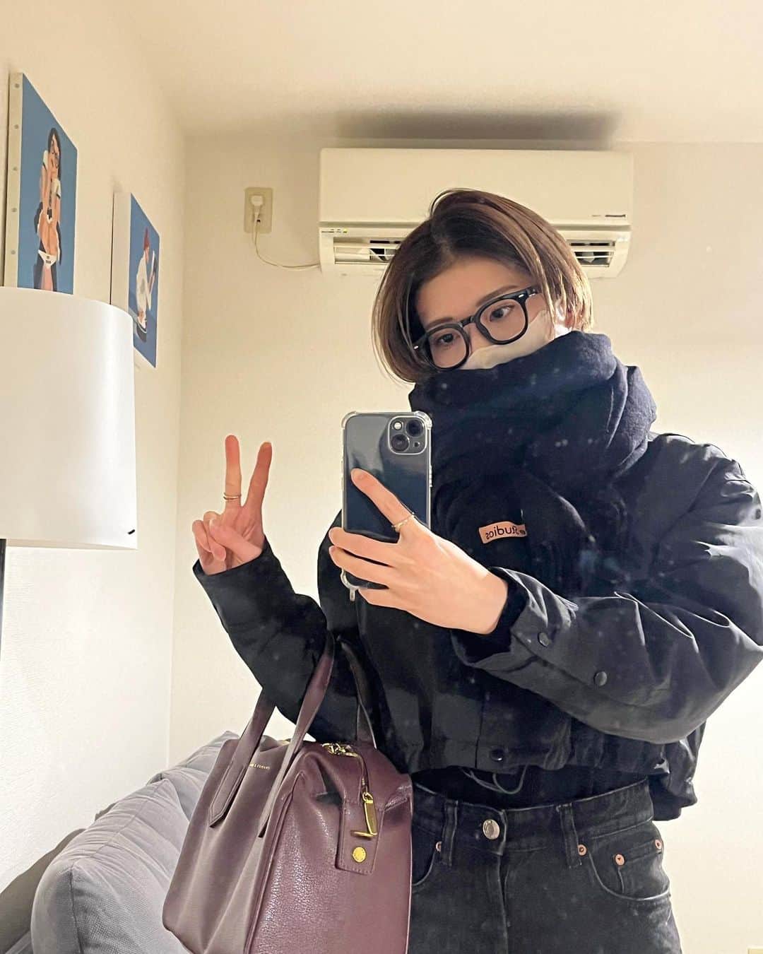 羽柴なつみのインスタグラム：「鏡汚い勘弁して🙄」