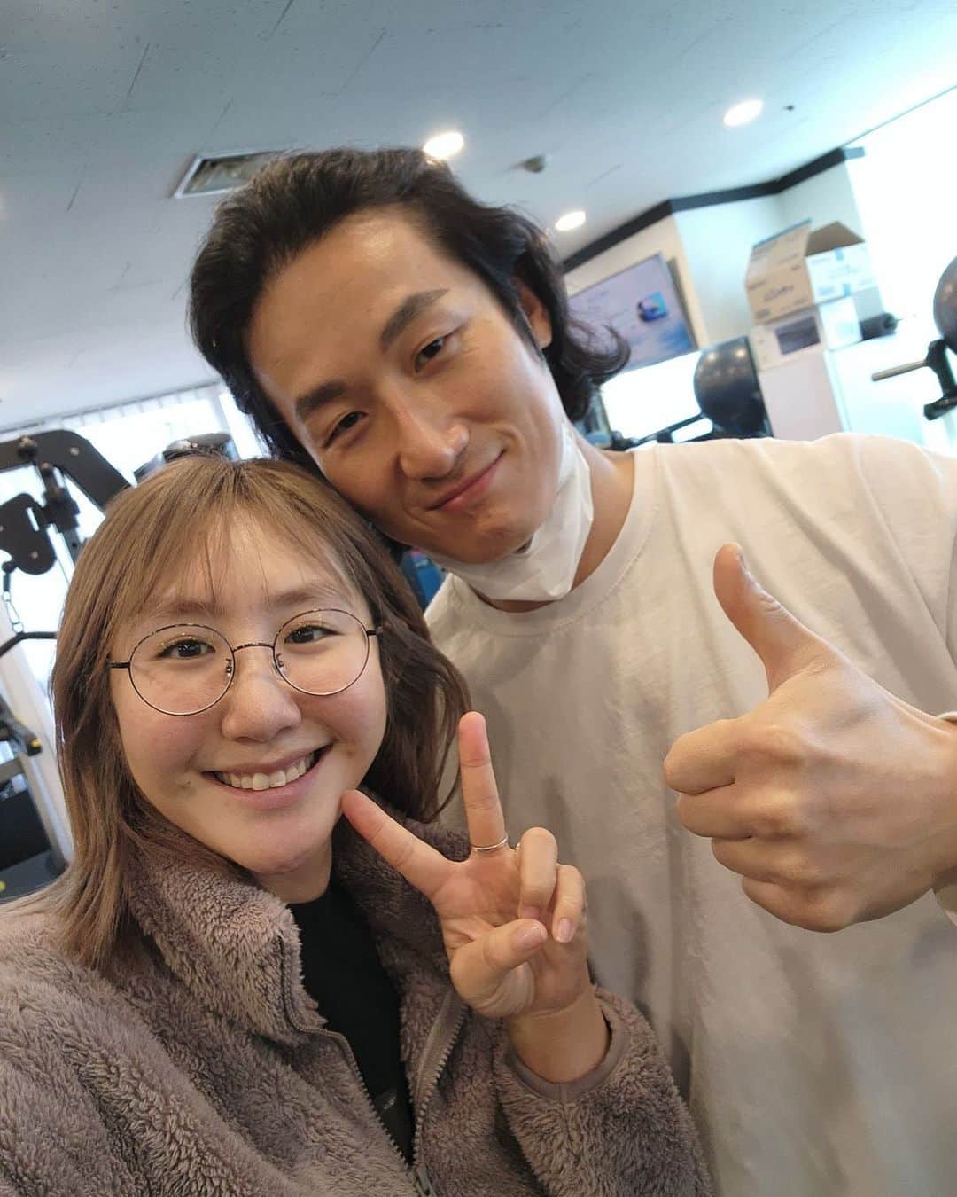 ペ・ソンウさんのインスタグラム写真 (ペ・ソンウInstagram)「 항상 일산에 오면 몸 체크는 쌤한테 받는데 즐겁게 몸을