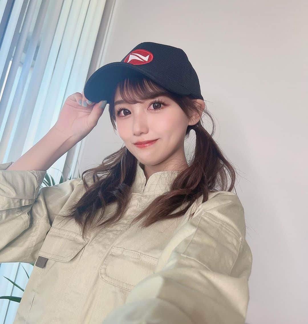 のインスタグラム：「⋆ 日輪さん撮影のオフショット❤︎  タウンワークの裏表紙撮影の日の 衣装も載せたよ〜🥺🤍  #ootd #fashion #instafood #instagram  #hairstyle #outfit #code #instafashion  #ファッション #撮影 #ヘアスタイル #ヘア  #コーディネート #コーデ #今日の服  #オフショット #日輪」