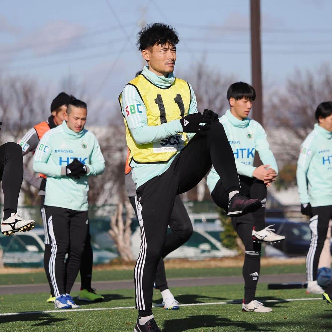 喜山康平さんのインスタグラム写真 - (喜山康平Instagram)「🏔⚽️🏃🏻🍃  #松本山雅fc  #matsumotoyamaga  #長野県 #松本市　 #喜山康平  #11 #campione」1月11日 20時50分 - koheikiyama_