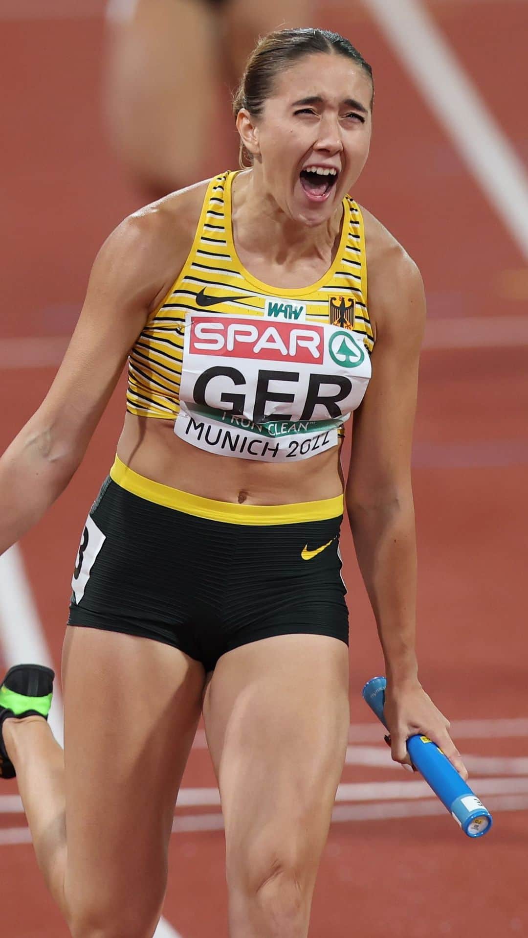 のインスタグラム：「These emotions! 😍  #athletics #track #trackandfield #relay #munich2022」