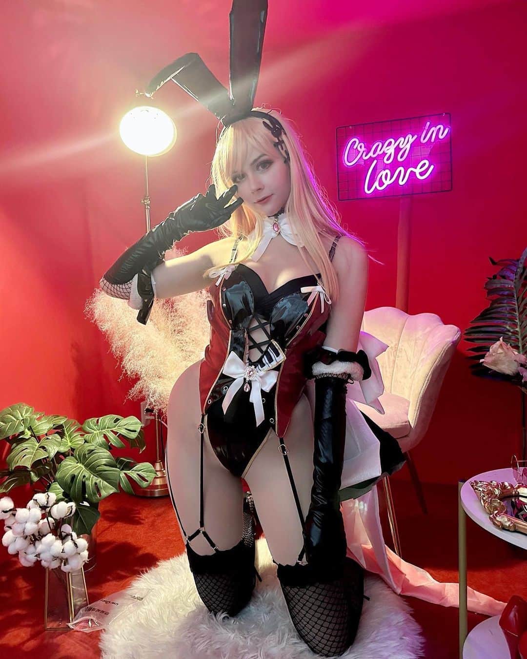 Hirari Ann（ヒラリー アン）のインスタグラム：「Join my subscribers for more bunny girl 😘💕💕」