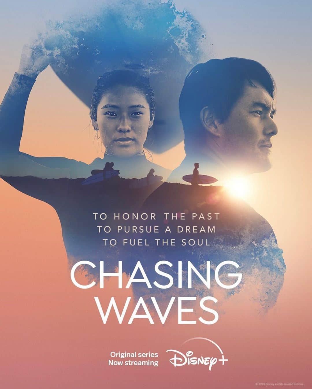 前田マヒナのインスタグラム：「“Chasing Waves” is finally out on Disney Plus. Thank you to everyone for all the hard work. And all the tough obstacles that we all faced during Covid while shooting this project.   “Chasing Waves” はDisney+にやっと出ました。このプロジェクトは日本のサーフカルチャーについてです。このプロジェクトに関わった人々に感謝します！　 @disneyplus @disneyplusau」