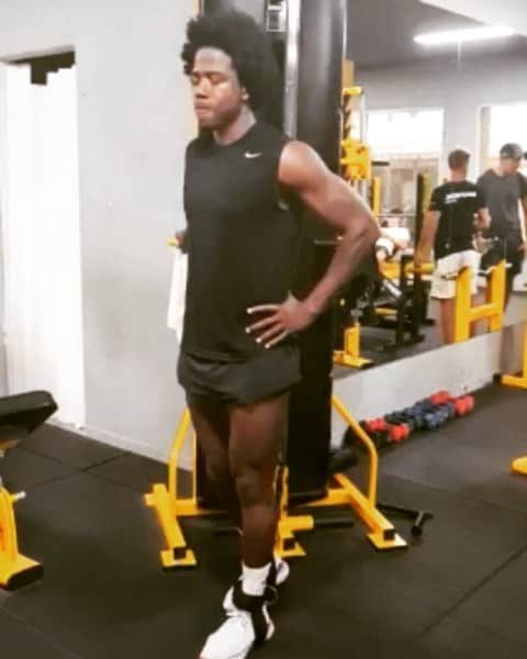 カルロス・サンチェス・モレノのインスタグラム：「💪🏾 #laroca  #puracañaña」