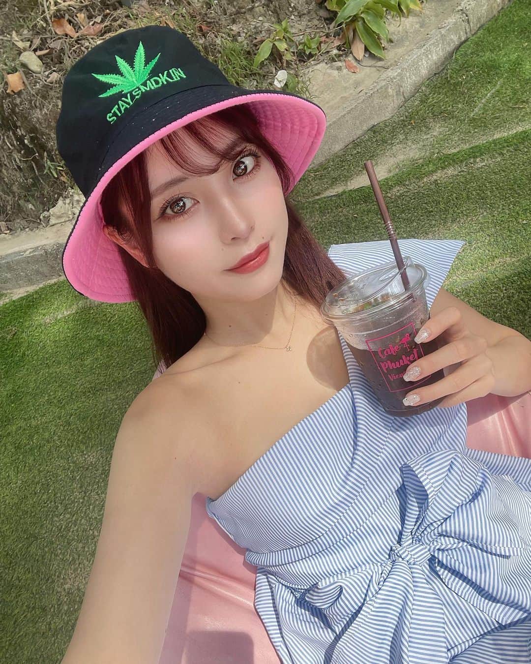 miccoのインスタグラム：「久しぶりにノーマルカメラと自然光で自撮りしてみました  #selca #selfie #cosplayer #cosplaygirl #japanesegirl⠀ #コスプレ　#cos#coser#角色扮演#角⠀ 色扮演者#코스프레#셀카#셀카그램⠀ #グラドル自画撮り部 #被写体　#撮影会　#撮影会モデル　　#グラビア　#sexygirl #cosplaysexy⠀ #コンカフェ #コンカフェ嬢　#歌舞伎町　#萌え　#maid #maidcosplay」