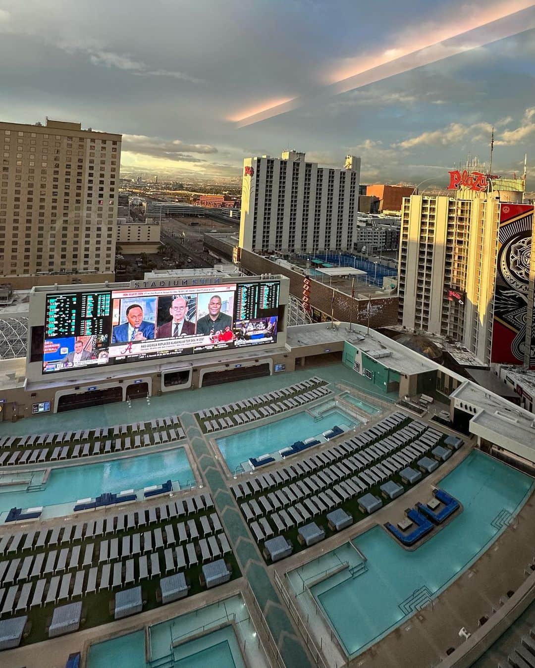 柳喬之さんのインスタグラム写真 - (柳喬之Instagram)「Vegas Vegas Vegas」1月12日 8時32分 - dvdtyng