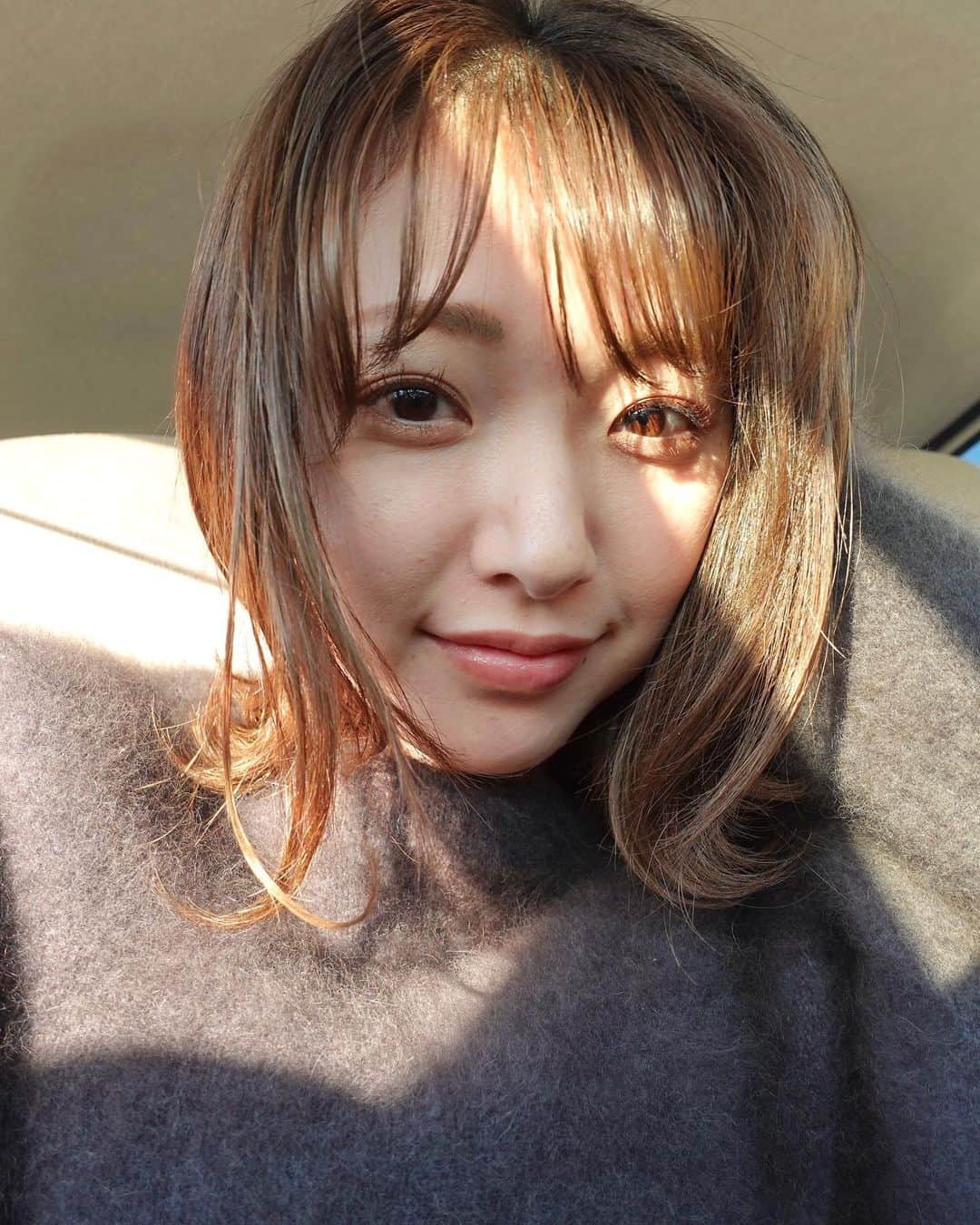 的場絢香さんのインスタグラム写真 - (的場絢香Instagram)「* ⁡ 冬の北陸で貴重な日差し！ 気持ちよくてたっぷり浴びた~☀︎ ⁡ _ _ _ #金沢 #kanazawa #selfie」1月12日 19時43分 - ayaka_matoba