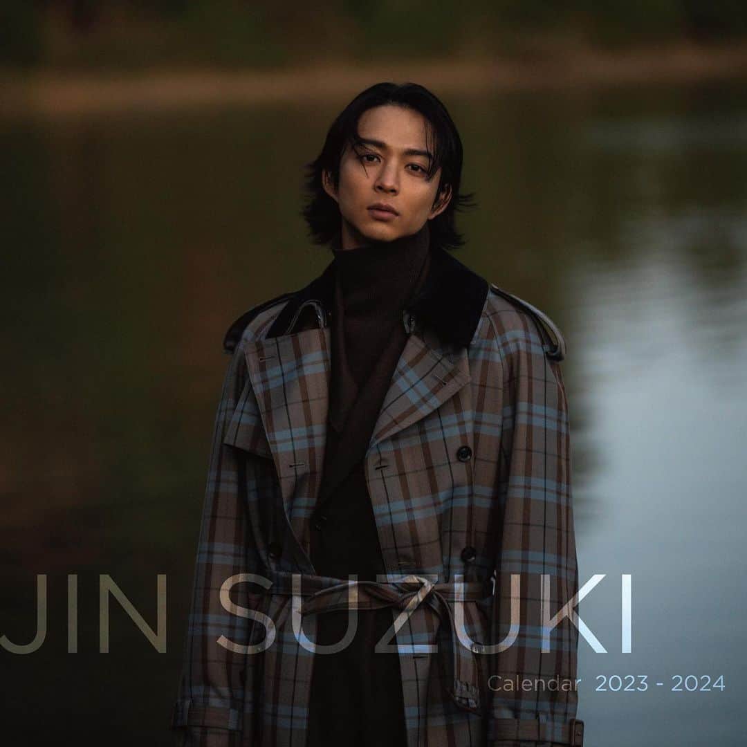 鈴木仁のインスタグラム：「. 2023-2024  カレンダー発売決定。」