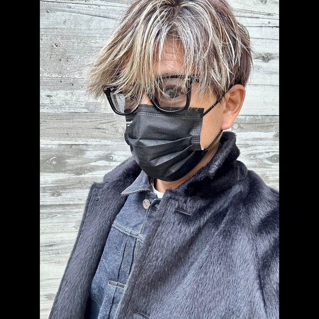 木村拓哉さんのインスタグラム写真 - (木村拓哉Instagram)「⁡ ⁡ ⁡ 「本日はレジェンド＆バタフライのジャパンプレミア❕ 久々に監督やキャストの皆さんに逢えるのがとっても楽しみです❕ そして、何より試写会以外で皆さんに観ていただける事が本当に嬉しい限りです❕」 ⁡ PEACE‼︎ ⁡ STAYSAFE! ⁡ 拓哉 #木村拓哉 #TakuyaKimura」1月12日 11時37分 - takuya.kimura_tak