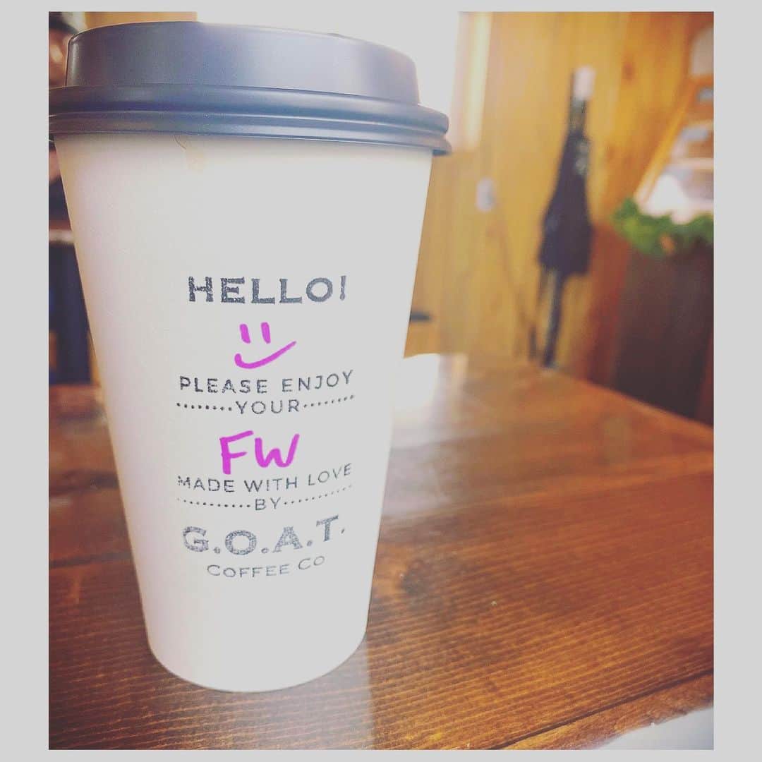 吉田夕梨花さんのインスタグラム写真 - (吉田夕梨花Instagram)「. G.O.A.T Coffee Co☕️ . . 今日の練習終わりにJDが見つけてくれたコーヒーショップがどタイプ過ぎて幸せ☕️♡ . . . #goatcoffeeco  #camrose #coffee」1月13日 3時49分 - yurikayoshida77