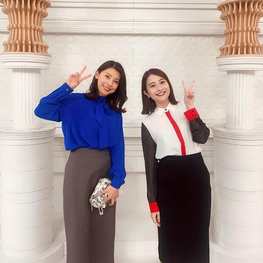 のインスタグラム：「. . 久しぶりに日比ちゃんと共演！ 明日も頑張ってね🫶  ————————— #Nスタ　  ブラウス…soeju  スカート…LOUNIE」