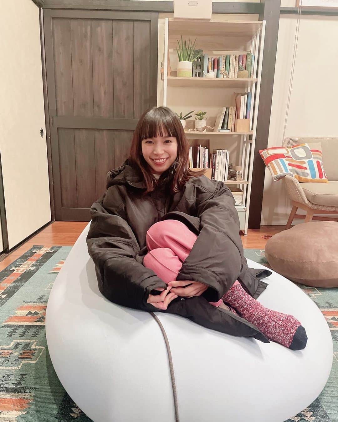 のインスタグラム：「なぎさだよ🌼  テレ朝オシドラサタデー「ハマる男に蹴りたい女」初回放送まであと2日になりました🤍  １４日土曜日23時からね！  ドキドキ🤭  #今日の西島いつか」
