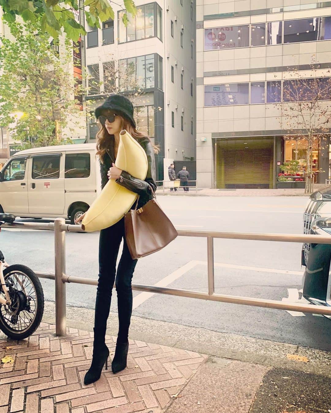 加賀美早紀のインスタグラム：「#バナナ」