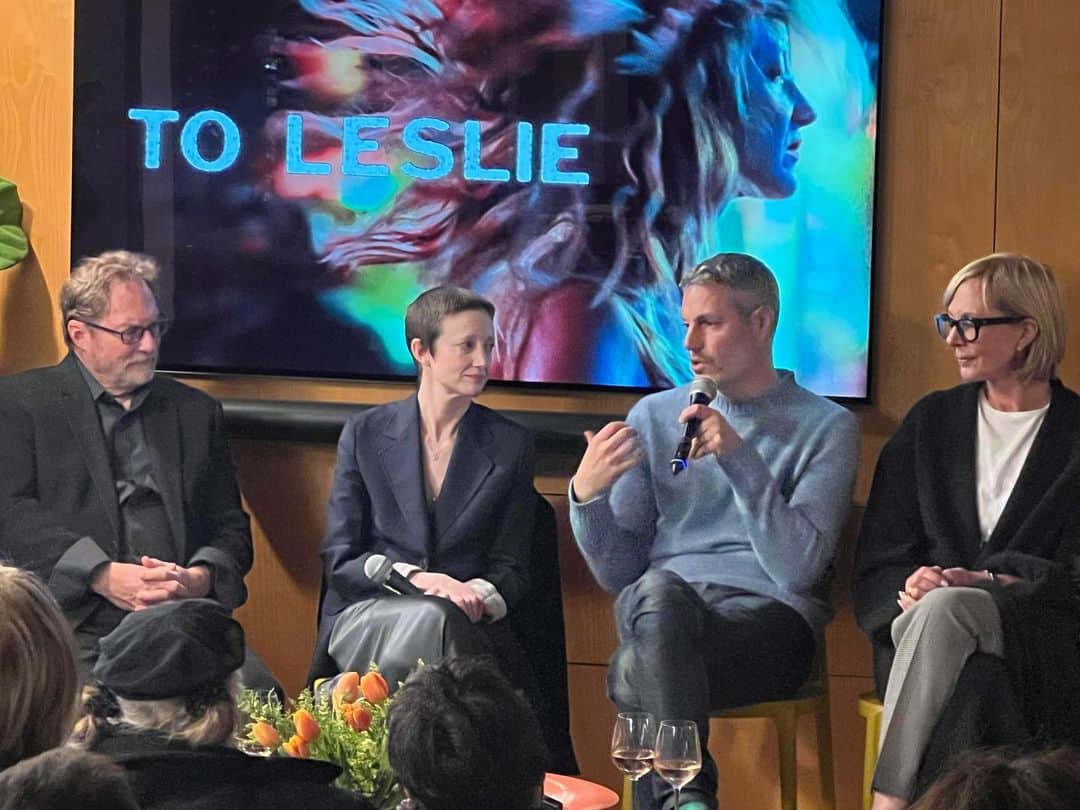 メアリー・マコーマックのインスタグラム：「Had a wonderful TO LESLIE Q and A at our house last night.  With Andrea Riseborough, my Michael Morris, Allison Janney and Steven Root! Ampas members — please screen TO LESLIE before you vote!  @filmbymichaelmorris @allisonbjanney @tolesliemovie」