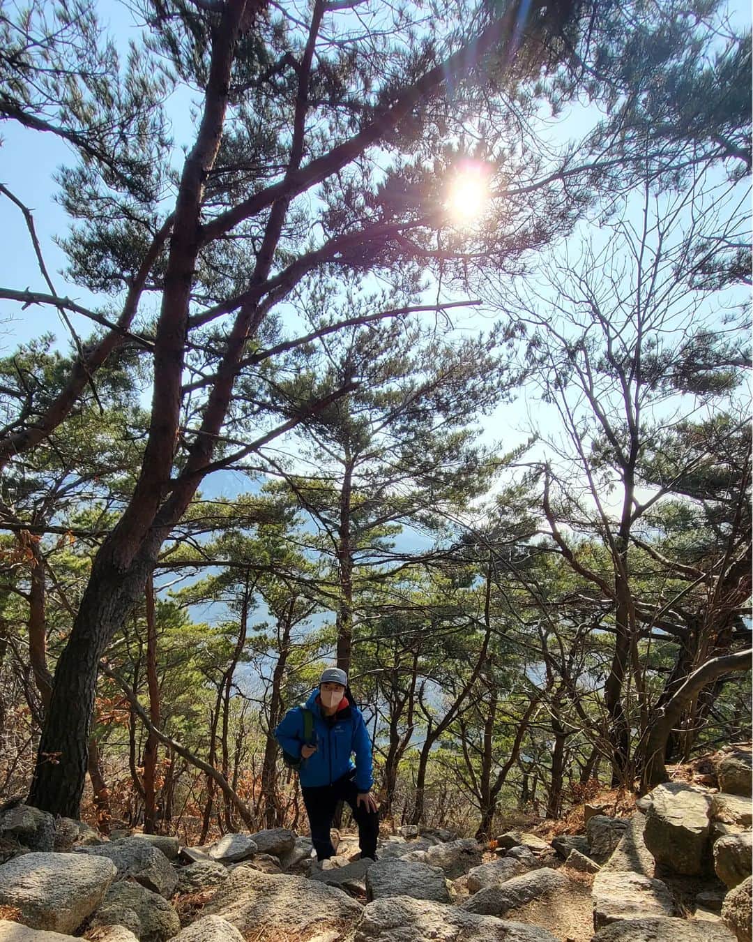 ユン・サンヒョンさんのインスタグラム写真 - (ユン・サンヒョンInstagram)「등산갔다가  희성이 전화받고 기겁해서 귀가했습니다 ㅎㅎ 울지마 히셩! 아빠 빨리갈께!」1月13日 13時12分 - yoonsanghyun0921