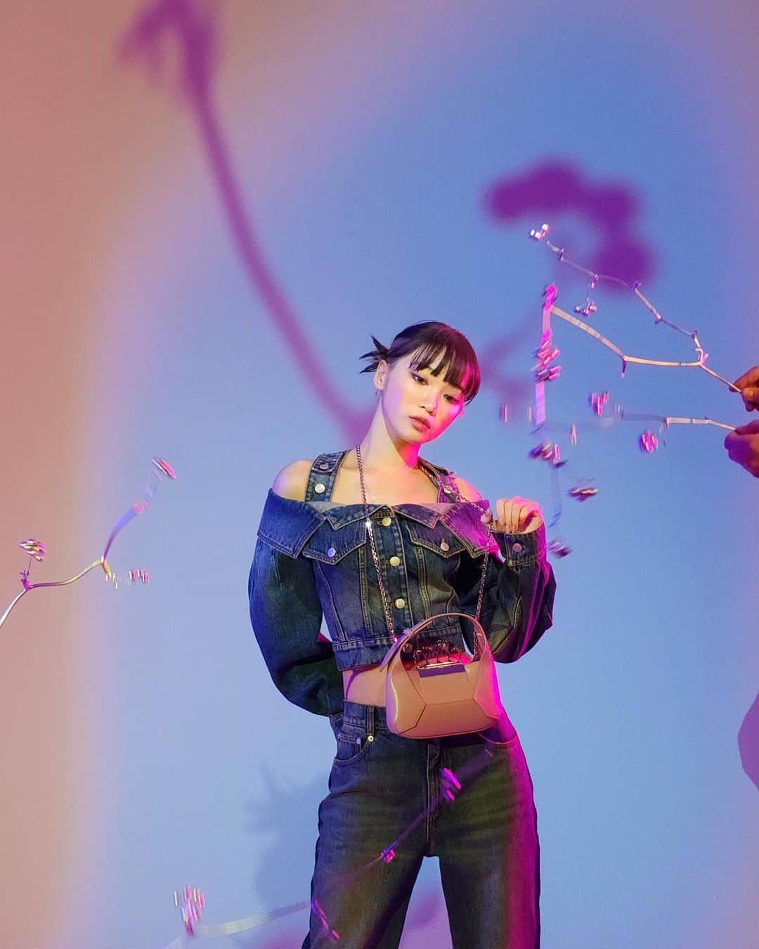 キム・チェウォンのインスタグラム：「Vogue💜」
