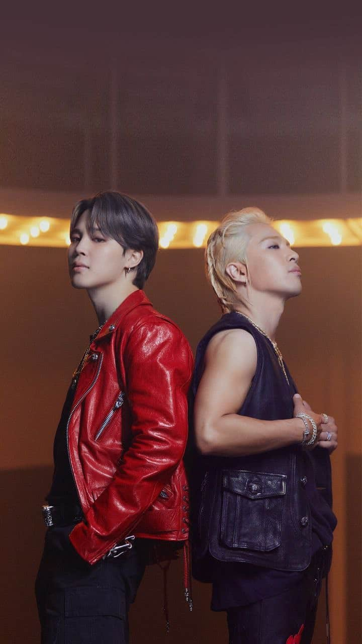 JIMINのインスタグラム：「TAEYANG - ‘VIBE (feat. Jimin of BTS)’ OUT NOW!  #VIBE #바이브 #TAEYANG #태양 #Jimin #지민」