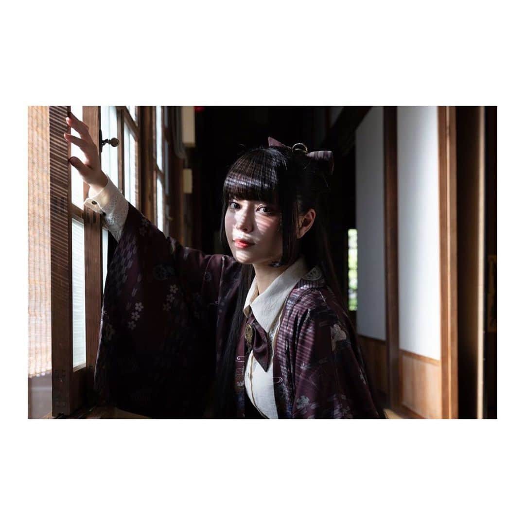 藤城リエさんのインスタグラム写真 - (藤城リエInstagram)「⁡ ⁡ ⁡ いくつもの時をこえて。 ⁡ この写真、大好きです。 ⁡ ⁡ ▽ 撮影 @daisukekiyota  ▽ 衣装 @epetice_info  ▽ ヘアメイク @ri_sa_ku_ra_ ⁡ ⁡」1月13日 6時43分 - fujishirorie