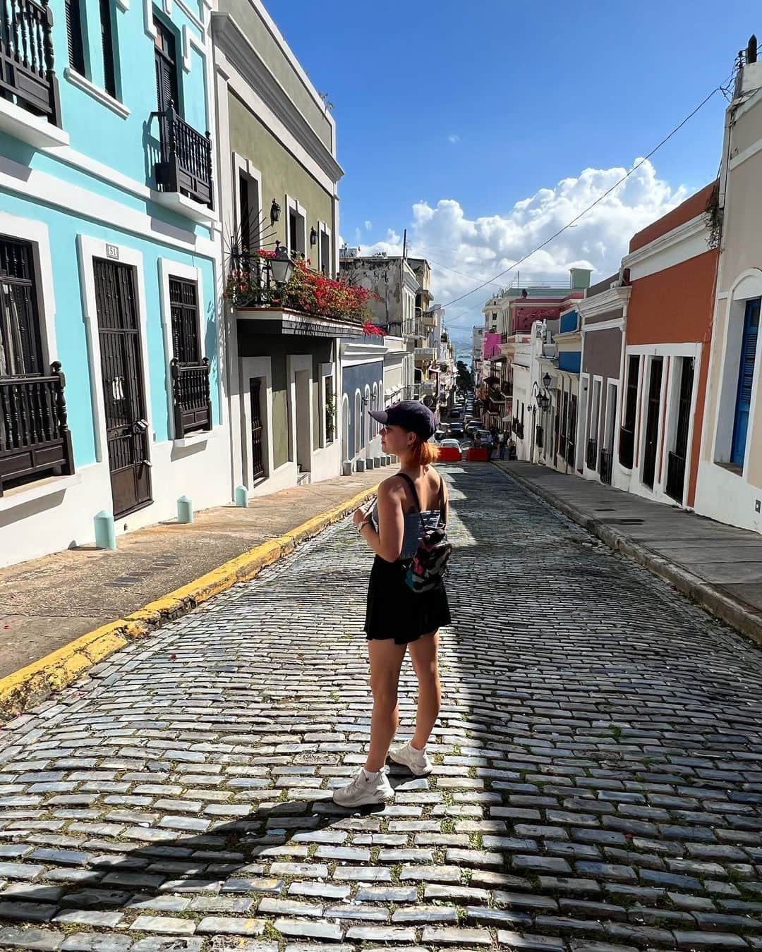 リュボーフィ・エフィメンコのインスタグラム：「Beautiful San Juan 🇵🇷❤️🏘 . . . . #travel#travelgram#sanjuan#puertorico#instatravel#travelblog#royalcaribbean#rccl#cruise#cruiselife#crewlife#world#tourist#caribbean#travelphotography#destinations#royaltalent#travelblogger#puertorico🇵🇷#sanjuanpuertorico#traveling」