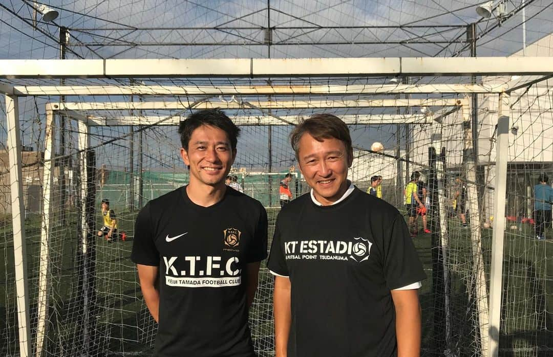 玉田圭司さんのインスタグラム写真 - (玉田圭司Instagram)「スクールイベント告知  2023年3月に「malvaサッカースクール南船橋校 powered by 玉田圭司」が新規開校します！OPENを記念して 開校前の1月28日(土)と2月12日(日)にスクール体験会イベントを行います！僕も参加しますのでぜひ体験しにきてください！  https://malva-fc.jp/blog/2022/12/30/malvaサッカースクール南船橋校powered-by-玉田圭司が新規開/  スクール新規開校告知  2023年3月に「malvaサッカースクール南船橋校 powered by 玉田圭司」が新規開校します！ 僕の出身地でもある「千葉県」で頑張る子供たちを応援していきたいです！ 新規開校の南船橋校で、次のサッカー界を担う選手を育成できればと思っています。 アグレッシブでスピーディーなプレーで、常にゴールを狙う意識を伝えていきたいと考えています。自分自身も皆さんのプレーに刺激を受けて指導者として成長し、子供達の未来を大きくしていきたいです。 まずはサッカーを楽しみ、そして上達していきましょう！！  https://malva-fc.jp/minami-funabashi/2023/01/09/malvaサッカースクール南船橋校powered-by-玉田圭司-2023年3月開/  @malva_soccer」1月13日 10時52分 - keijitamada_official