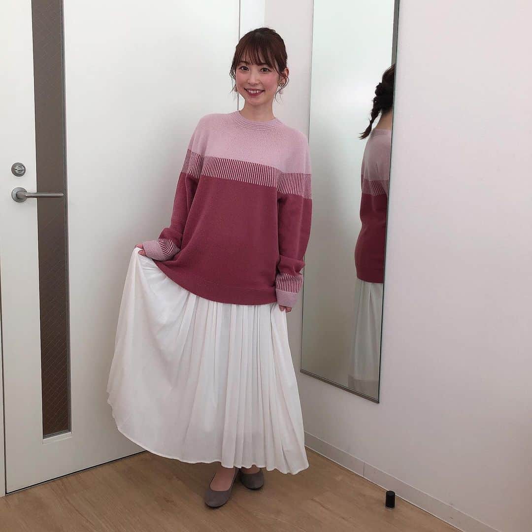 奈良岡希実子のインスタグラム：「昨日のミヤネ屋の衣装です☺️ 桜の話題にぴったりな感じ🤗  #ミヤネ屋 #気象予報士 #気象キャスター #衣装」