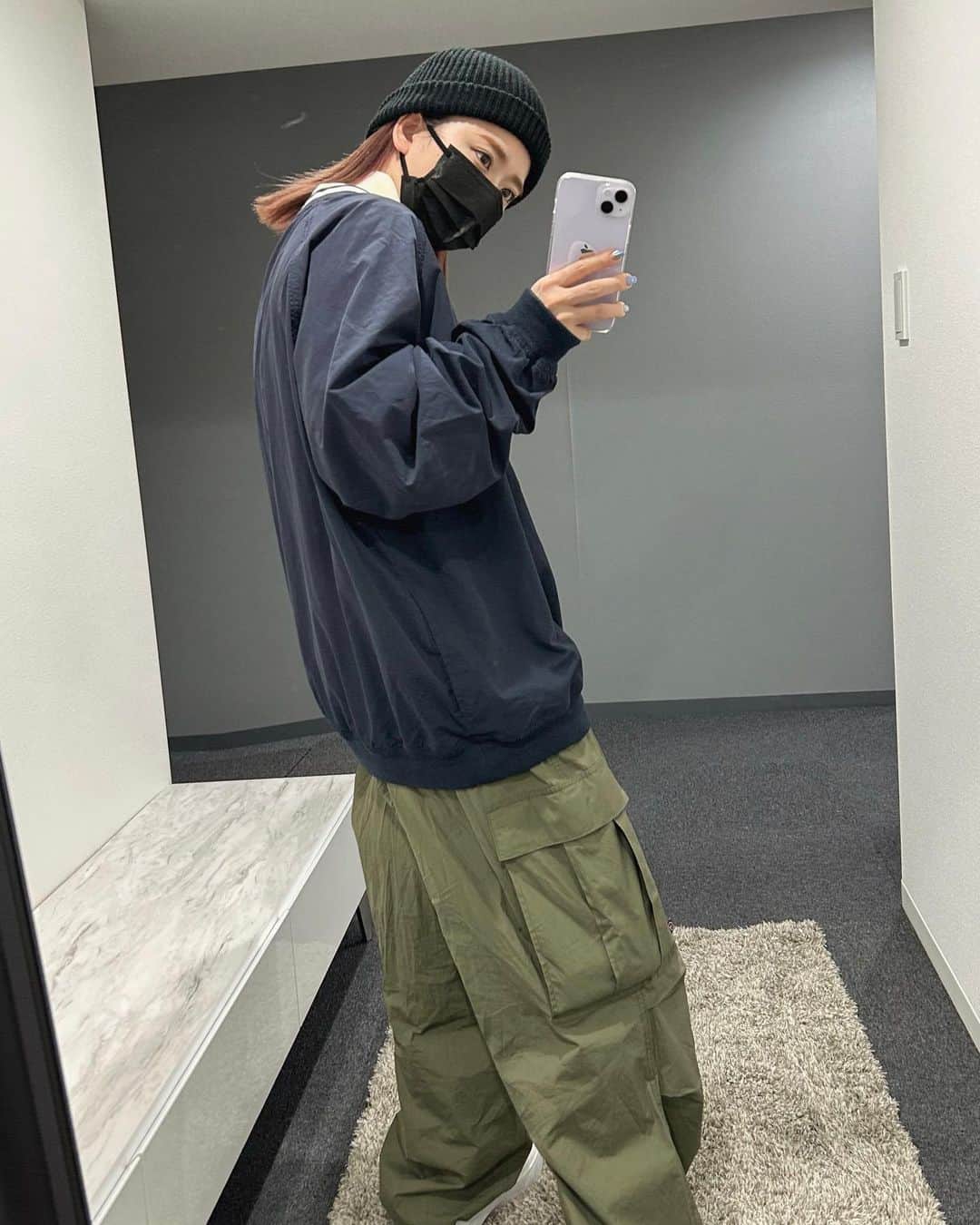 にこのインスタグラム：「しゃかしゃかな日  裏テーマは誘惑」