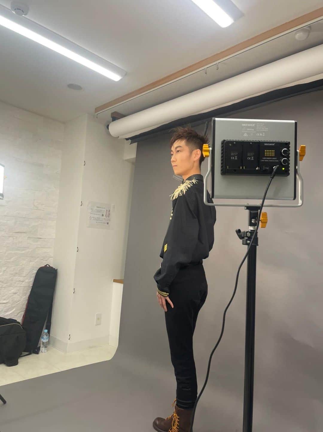 團悠哉のインスタグラム：「#セカオモ  皆様のおかげで残席僅かの回が増えて参りました！✨  1/25 19時- 残小 26 19時- 残小 28 13時- 残小 29 12時- 完売 29 16時- 残小  （プレミアム席はまだ残席ございます！） ご予約を検討されている皆様ー！お早めにー！✨  ご予約↓ https://www.quartet-online.net/ticket/sekaomo?m=0vghiib」