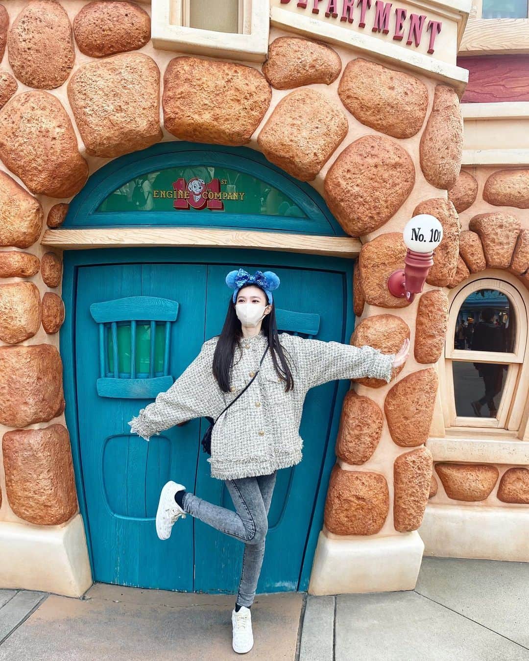 長見玲亜のインスタグラム：「ちょっと前に行ってきた🐭💙  こんなにるんるんで1日過ごしたの久しぶりだったー✨」