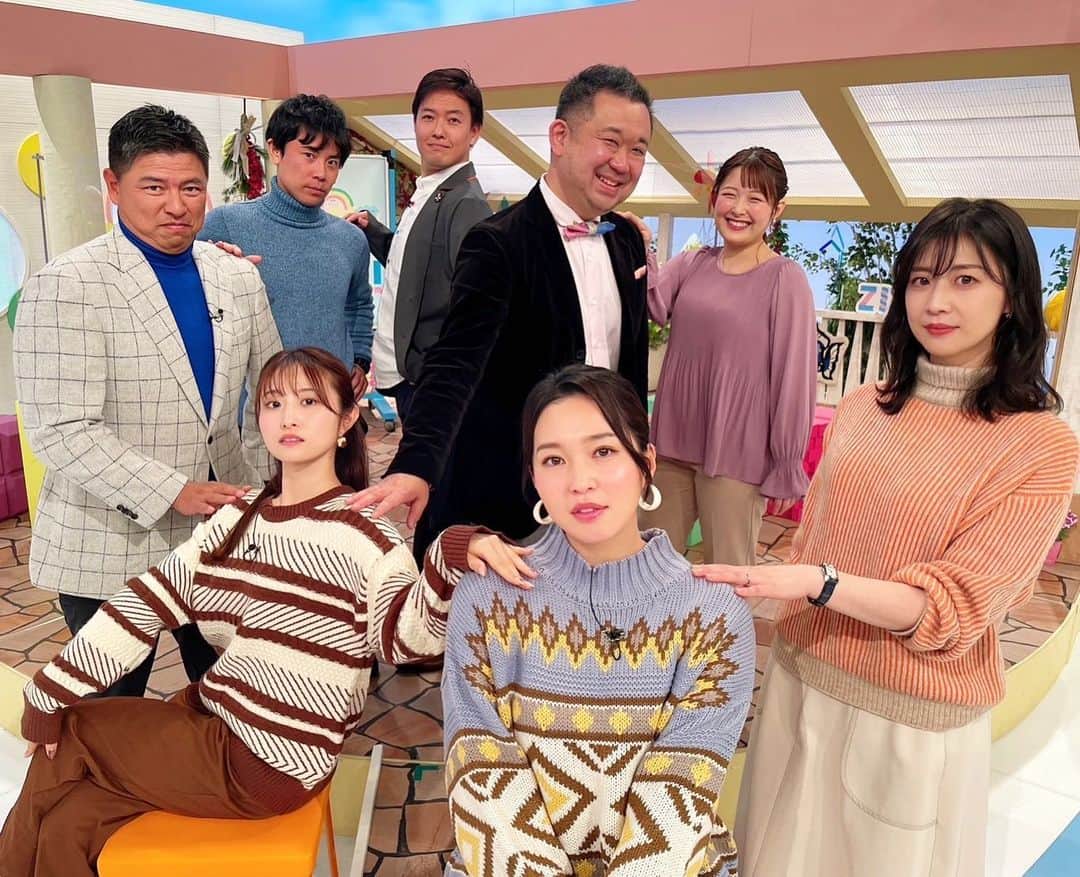 虎谷温子のインスタグラム：「#すまたん　でお伝えしました、フォロワーが増える(かもしれない？)貴婦人風ポーズ… 多分こういうことではないんだろうけど…😳 @sumatanentame」