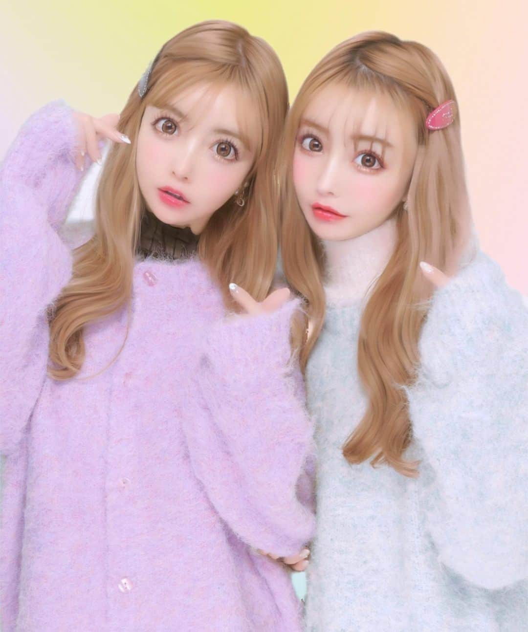 吉川ちえのインスタグラム：「【🌈🌟🌈🌟🌈🌟🌈🌟】 . プリント倶楽部🧸🎀 数億年ぶりの勢いで撮った📸w . ちかさんとおそろいのトップス😝 WEGOのだよ🫶✨ . #プリクラ #プリクラ倶楽部  #プリント倶楽部 #twins」