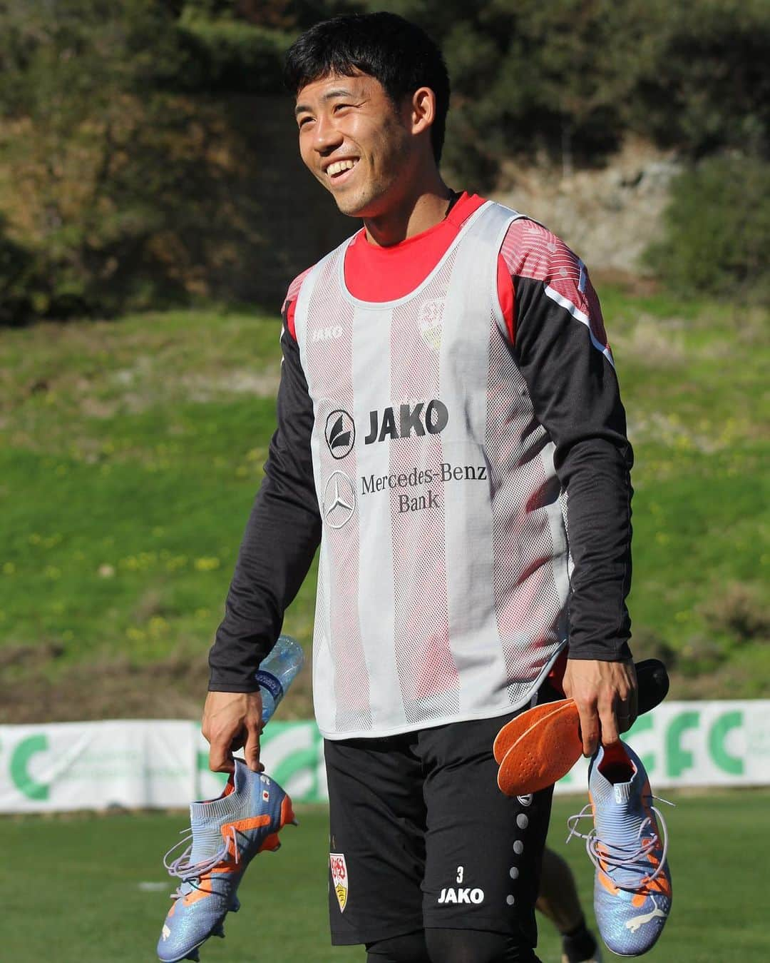 遠藤航さんのインスタグラム写真 - (遠藤航Instagram)「.. .Training camp ✅  . #trainingcamp #marbella #spain #🇪🇸  #vfb #stuttgart #germany #🇩🇪  . #トレーニングキャンプ #マルベーリャ #遠藤航」1月13日 19時53分 - endowataru