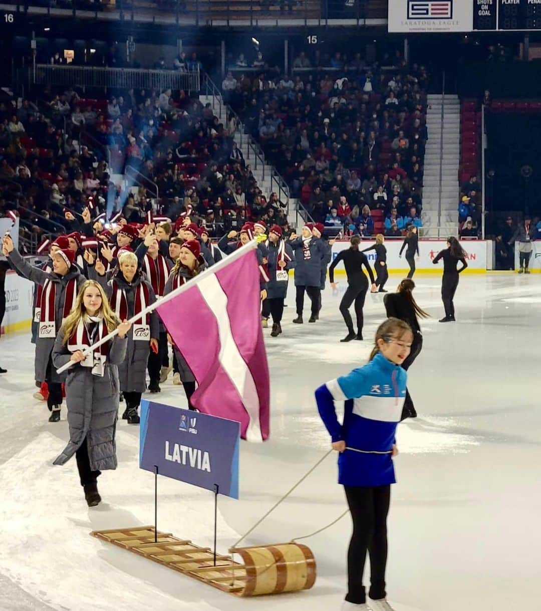 アンゲリーナ・クチヴァルスカのインスタグラム：「Opening ceremony ✨ Universiade 2023」