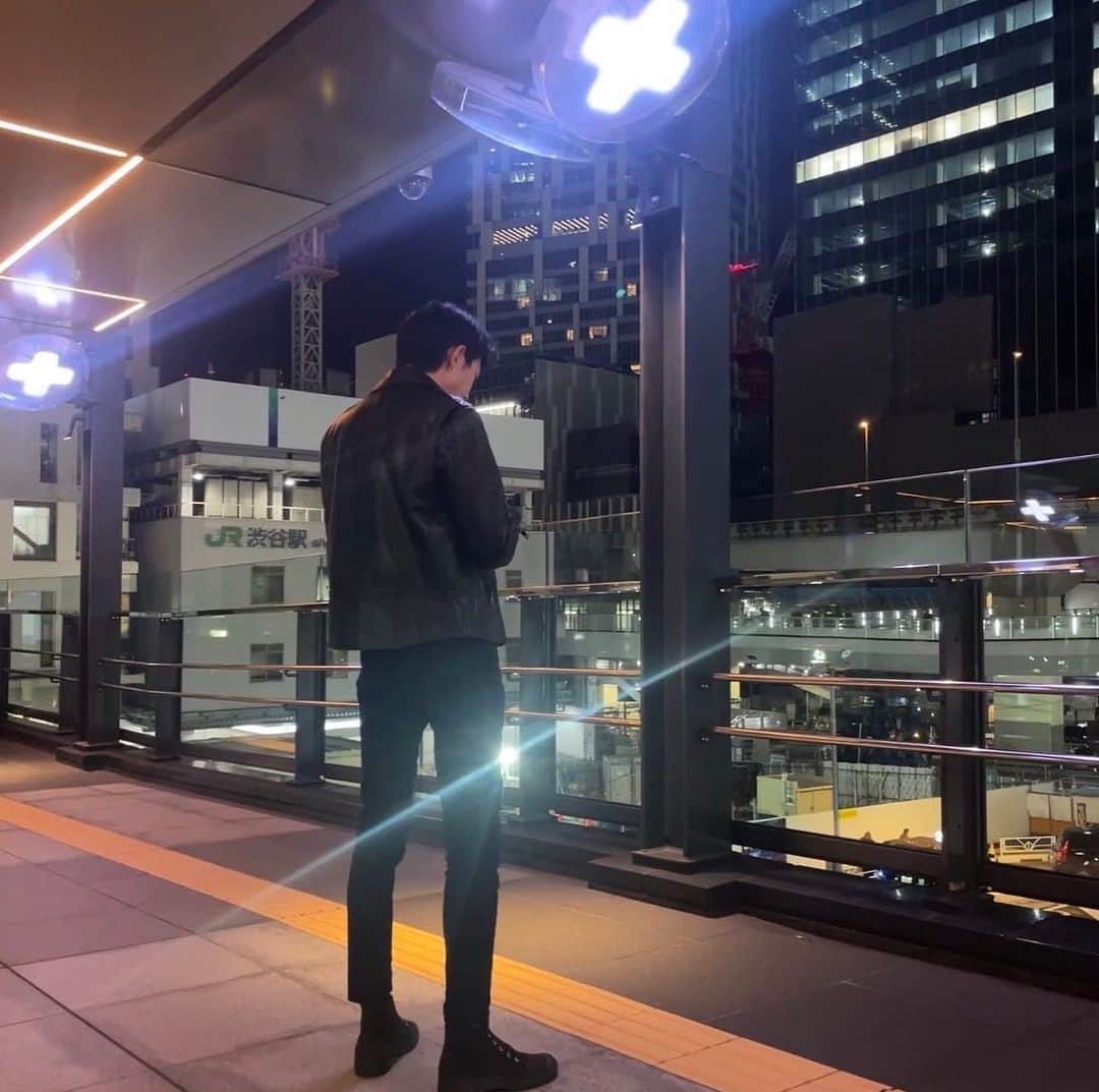 行徳智仁さんのインスタグラム写真 - (行徳智仁Instagram)「実家のほっこりから一転、久しぶりに渋谷で🍺。色々変わっててびっくり！ #実家はいいぞう　#渋谷もいいぞう　#エスパルスファイト」1月14日 0時19分 - gyotomo0525
