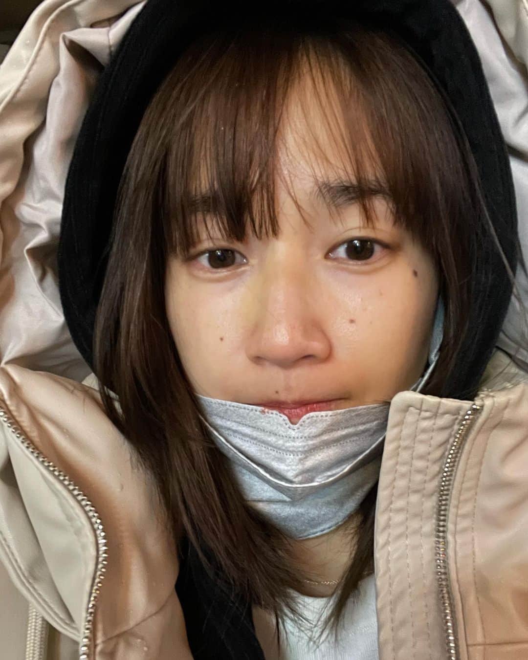 高嶋香帆のインスタグラム：「雨だと、聞いておりませんでした。」