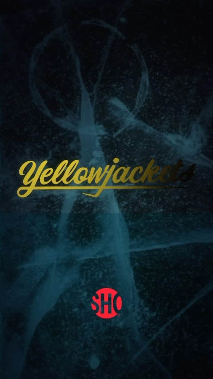 コートニー・イートンのインスタグラム：「YELLOWJACKETS returning March 24 🐇」