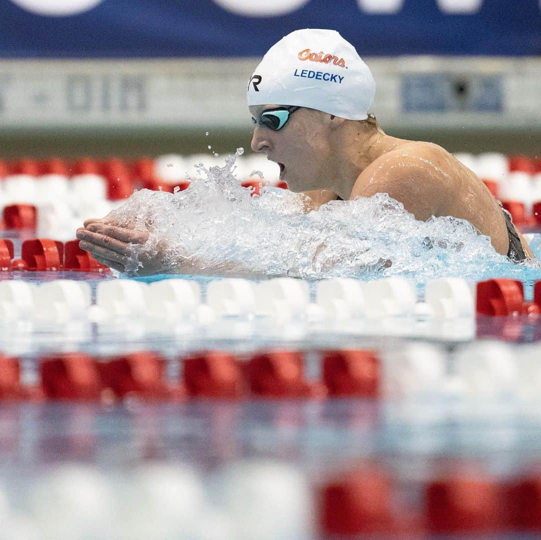 ケイティ・レデッキーさんのインスタグラム写真 - (ケイティ・レデッキーInstagram)「Smiles only 😁😁😁  #TYRProSeries  📸- @mike2swim」1月14日 6時59分 - katieledecky