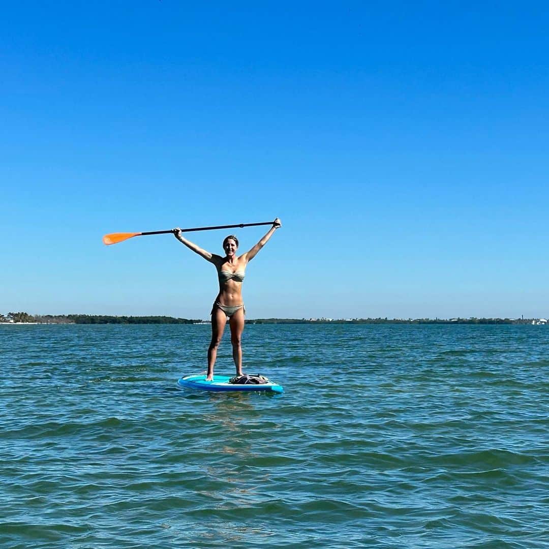 ジェイ・マリー・グリーンのインスタグラム：「Keys ☀️🌴✨ 🚤」