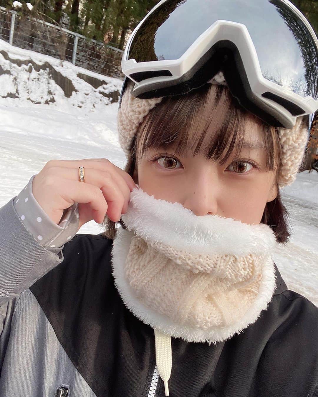 のインスタグラム：「40歳の初スキー。  #道産子」