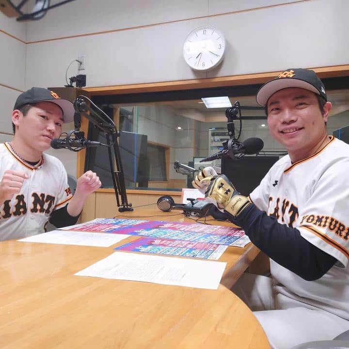 あれ慎之助のインスタグラム：「ライオンママのワンナイト オンリー | FM愛媛 | 2023/01/14/土 | 24:30-25:00   めちゃくちゃ業界人なライオンママは愛媛松山でBAR経営もされてる方！ ラジオの内容もはちゃめちゃでオイオイ👋て内容ですが実は緻密に作り上げられてるお話し😏 お楽しみに❣️  #ライオンママ #ライオンママのワンナイトオンリー  #FM愛媛 #1月29日の名球会の告知」