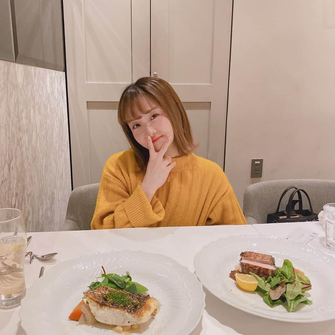 鶴見虹子さんのインスタグラム写真 - (鶴見虹子Instagram)「.  年末年始会食多くて500gくらい太りました。🥹🕊  ただ、会食した分だけ仕事も順調なのでGOODです☺️✨✨  最近の悩みはアイドルプロジェクトのsnsの撮影の仕方です。 なんともうまく撮れません😂 ↑ みんなアドバイス下さい！！ww ↓  アイドルプロジェクトの TikTokやYouTubeでこんな企画いいんじゃない？って言うのあったら、是非コメント欄に💕  good idea賞の方のは実際やってみたいと思います🤔  #体操 #バク転　#バク転教室 #アクロバット #幼児教室 #オリンピック #起業家 #社長 #鶴見虹子 #おしゃれさんと繋がりたい #アスリート #子供教育 #子供アイドル #子ども芸能」1月14日 14時38分 - happy0609life