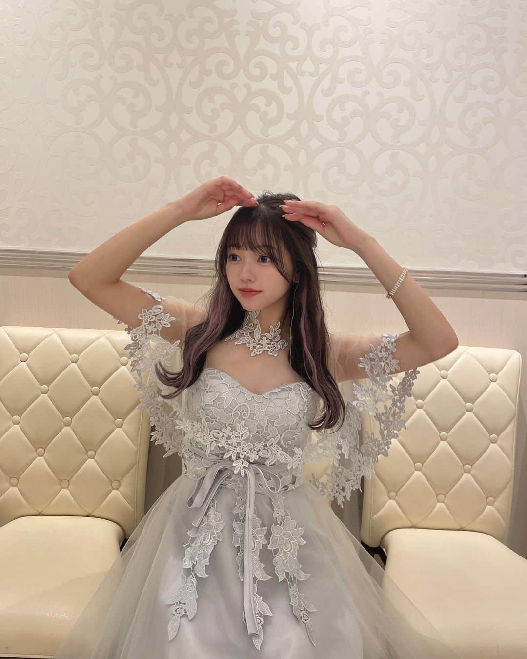 高木悠未のインスタグラム：「💍🦋🤍🤍🦋🤍」