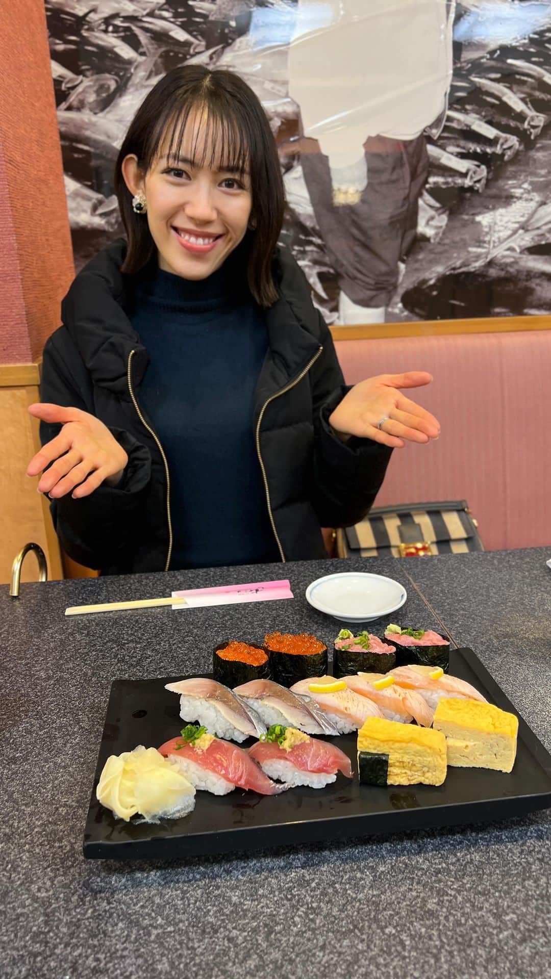 伊藤由佳のインスタグラム：「お寿司が食べたくて初すしざんまい🌸  Buono〜！！  #モデル #成浜由佳 #🍣」