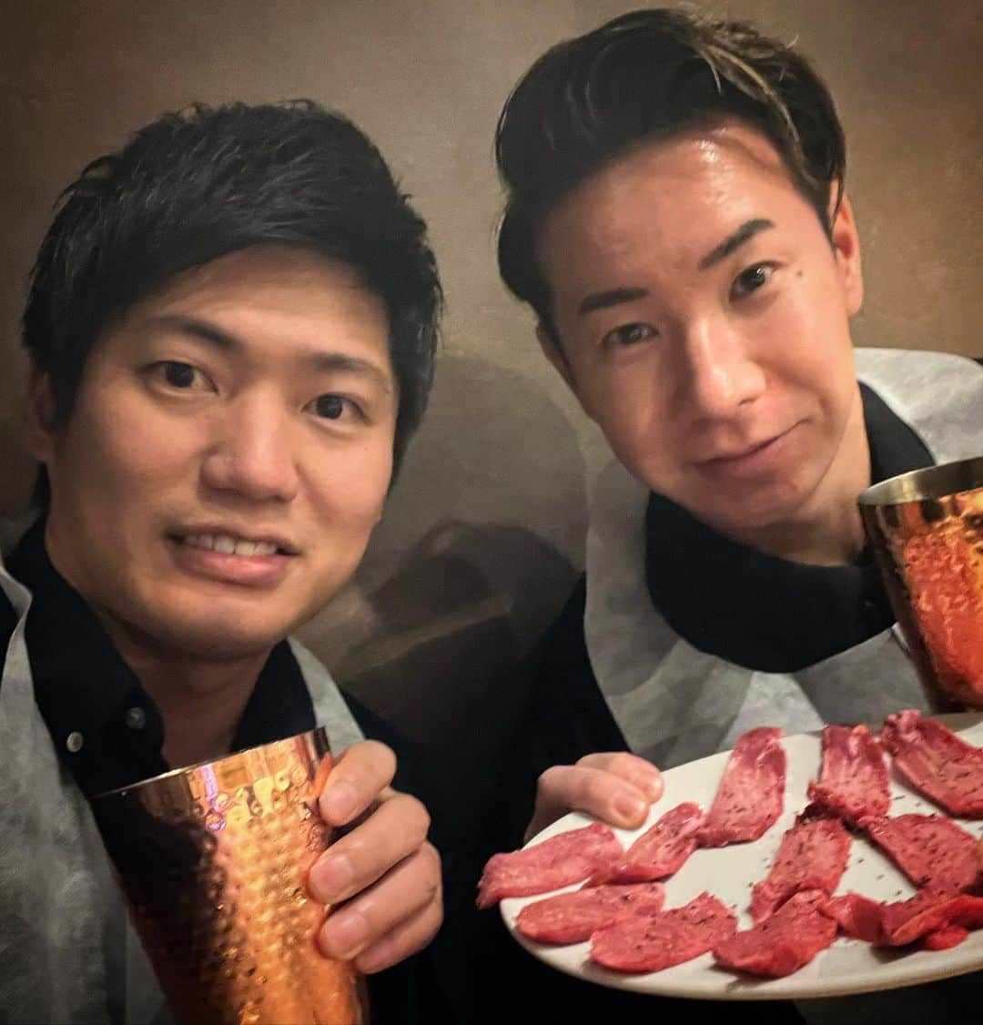 大嶋和也のインスタグラム：「可夢偉と！ 明日も頑張りまーす！」