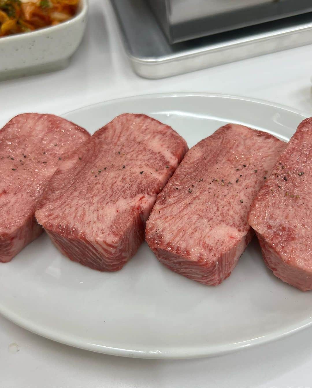 岸本加世子のインスタグラム：「牛タンが食べたくて八王子へ。今日も最高でした。上ミノもコムタンスープもおすすめです。」