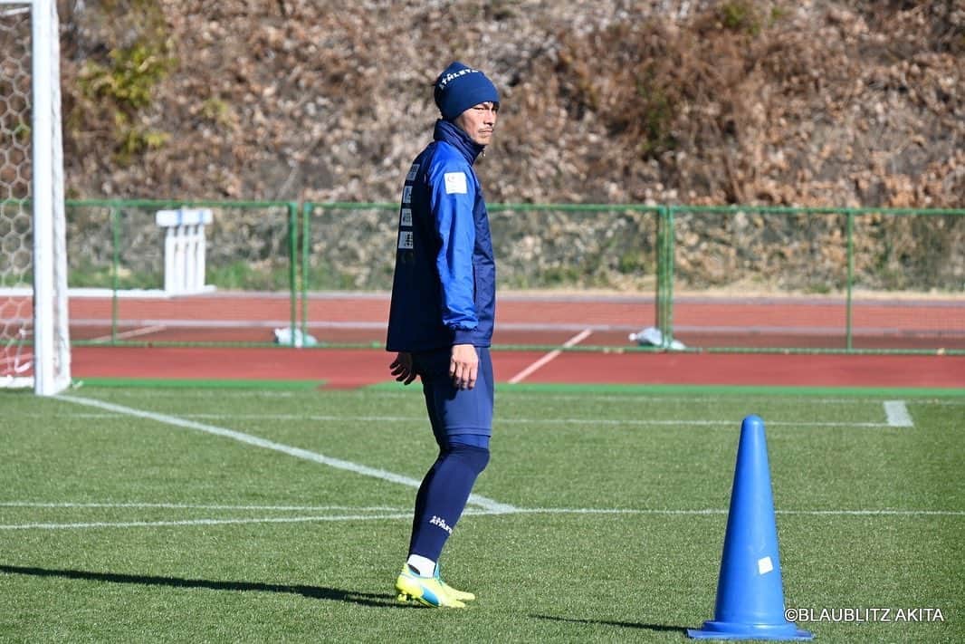 加賀健一さんのインスタグラム写真 - (加賀健一Instagram)「高知キャンプ 今シーズンはキャンプからサッカーができる喜びを感じております。 去年の今頃は、病院で入院中だったからね。笑 みなさんに感謝ですね🙇‍♂️ 今シーズンも頑張りまーす💪 #ブラウブリッツ秋田 #加賀健一」1月14日 21時51分 - kenichi_kaga15