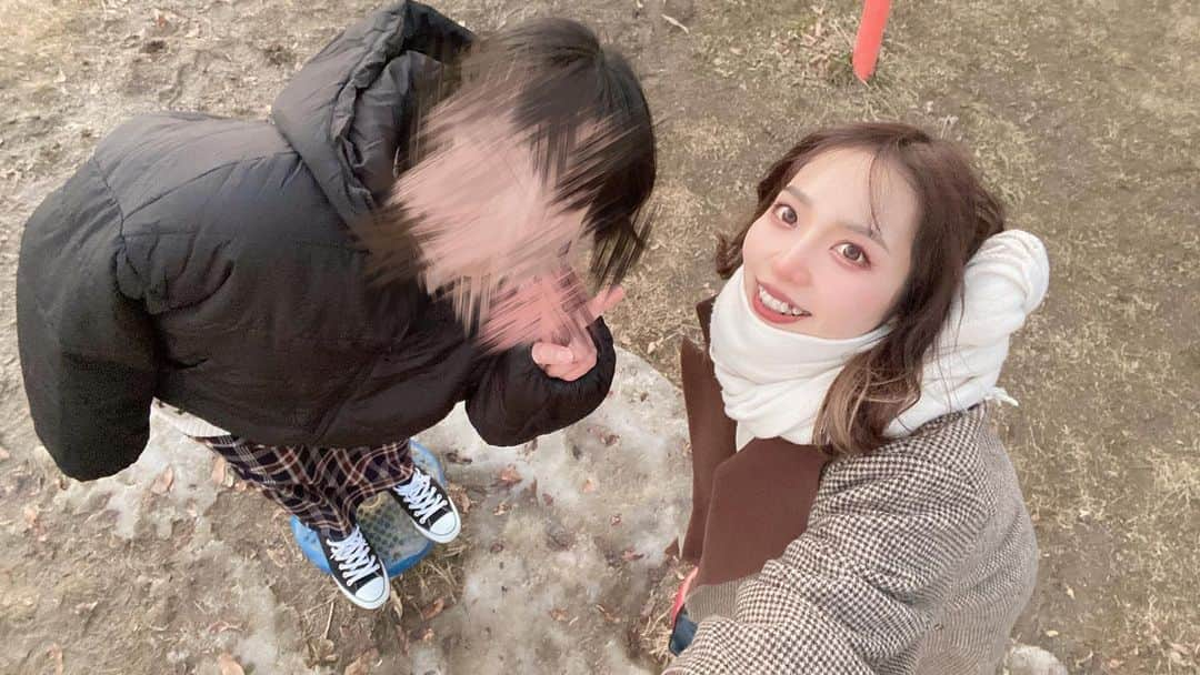 まみむめもちおさんのインスタグラム写真 - (まみむめもちおInstagram)「友達と公園でだべるのいつぶりだったかなぁ。  #公園 #友達 #楽しかった #いい笑顔 #😂」1月14日 21時45分 - mamimumemochio