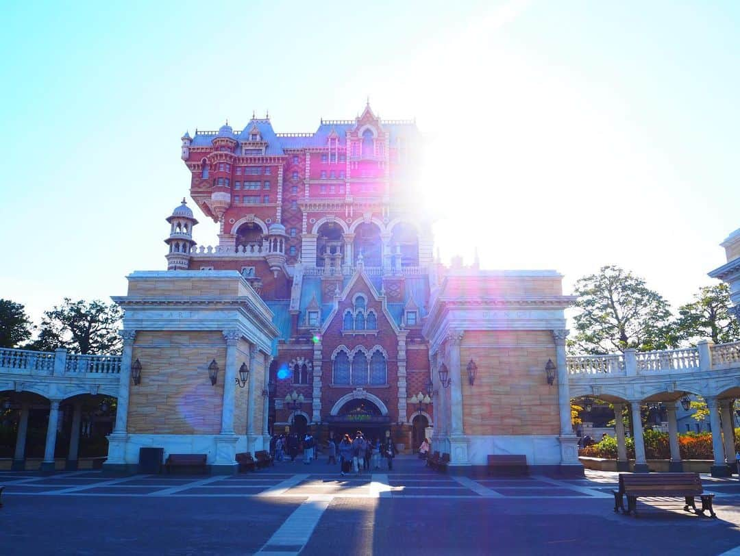 寺村美穂さんのインスタグラム写真 - (寺村美穂Instagram)「#20230112   夢の国🐭 Disney sea🌏💙  タワテラのアンリミテッドも ショーのビリーヴもよかった🥹💙  望遠レンズ持っていけばよかったな📸  #disneysea  #タワーオブテラーアンリミテッド  #ビリーヴシーオブドリームス  #olympuspen #camera」1月14日 22時52分 - teramipooo