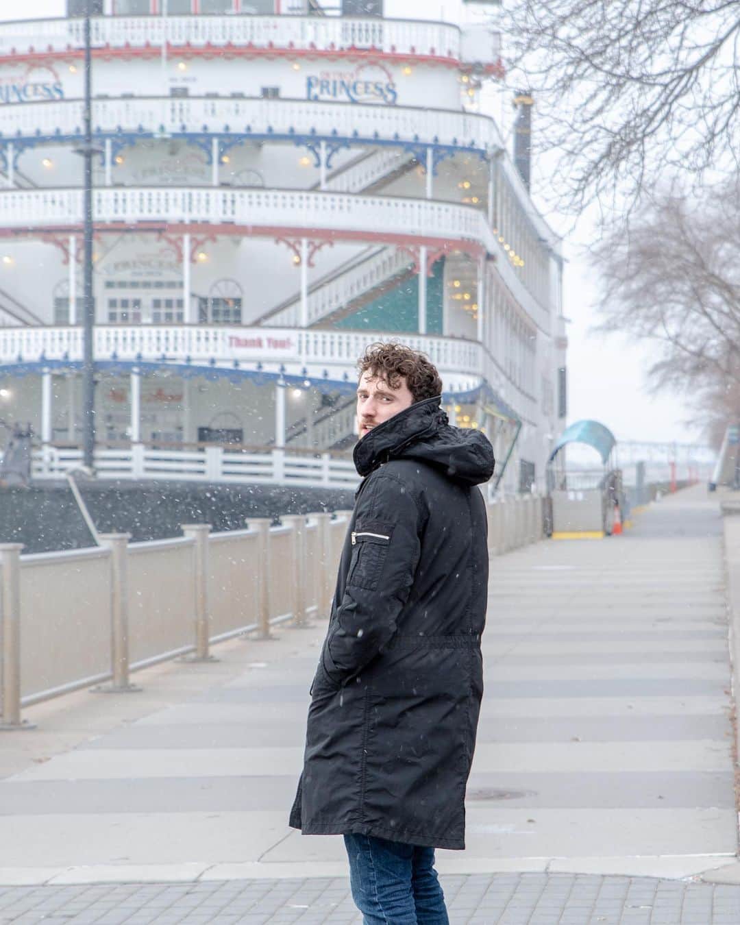 アレックス・ガメリンさんのインスタグラム写真 - (アレックス・ガメリンInstagram)「A bit chilly out Photo cred @brittynicarlson」1月14日 22時59分 - instagamelin
